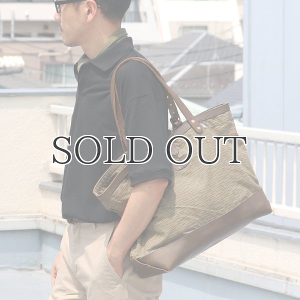 画像2: デッドストックレインカモテント生地×Leather Travel Tote Bag 【送料無料】 / Upscape Audience VASCO (2)