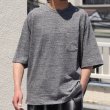 画像4: 粗挽き天竺 サドルショルダー ヘムラウンド 胸ポケ付き ハーフスリーブ ボクシーTシャツ【MADE IN JAPAN】『日本製』/ Upscape Audience (4)