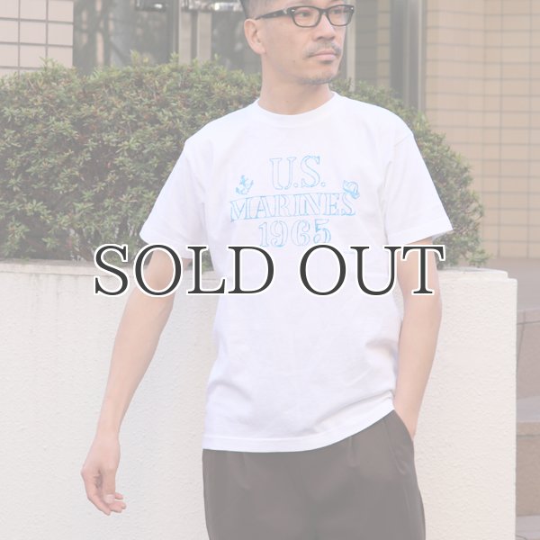 画像2: 【RE PRICE/価格改定】RIDING HIGH×EGG SNDWCH LABEL/ HANDWRITING STYLE PRINT TEE（MARINES） (2)