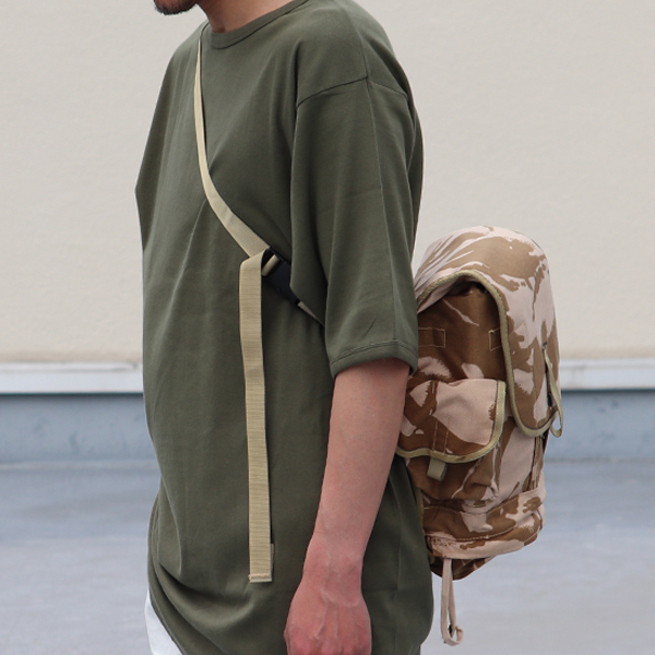 DEAD STOCK / British Army Gas Mask Shoulder Bag （ イギリス軍 ガス 